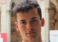 Luca Brignone morto a Tenerife, travolto da un’onda anomala a 25 anni: “Soccorsi in ritardo, si poteva salvare”