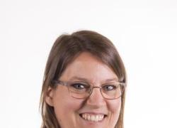 Vaccino Covid, "proteina spike causa effetti avversi: coaguli, danni al cuore (miocarditi), reni, fegato, pancreas e cervello": la ricerca di Sofie Nystrom