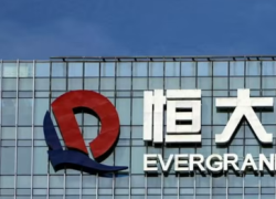 Evergrande, ordine di liquidazione da parte del tribunale di Hong Kong; accumulati €300 mld di debito 