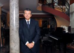 Venezia 80: il Premio Kinéo, intestato per il miglior produttore/distributore nazionale o internazionale, è assegnato quest’anno a Tarak Ben Ammar, presidente di Quinta Communications 