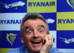 Ryanair, Michael O'Leary e l'acquisto della licenza di taxi per la sua Mercedes, traffico evitato usando legalmente corsie per mezzi pubblici