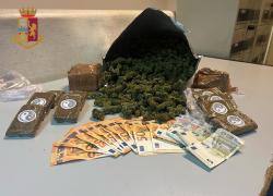 Roma, appartamento usato come base di stoccaggio hashish e marijuana, sequestrati 40 chili di droga a Centocelle 
