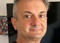 Massa, Massimiliano Maionchi morto per malore improvviso nel sonno, 52enne militare della Guardia Costiera