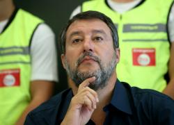 Migranti, Salvini: “Non escludo uso della marina militare per fermare sbarchi", altro schiaffo a Meloni