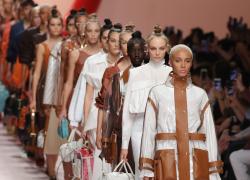 Tutto pronto per la settimana della moda femminile a Milano con un tripudio di sfilate, presentazioni e feste