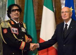 Giorgio Napolitano e la sua firma sull'attacco a Gheddafi: da 12 anni migrazioni incontrollate e contratti Eni sfumati
