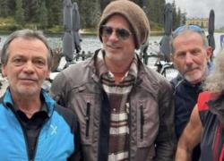 Brad Pitt saluta le Dolomiti con l'intenzione di girare un prossimo film su Otzi insieme a Mauro Corona