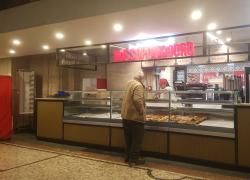 Rossopomodoro, dalla solidarietà napoletana del caffè sospeso al cibo gettato nella spazzatura: non sarebbe meglio darlo ai poveri?
