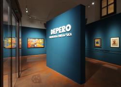 
Palazzo Medici Riccardi, una mostra risalta l’opera di Fortunato Depero (Fondo, 1892 – Rovereto, 1960), mettendo in evidenza alcuni temi della sua produzione artistica
