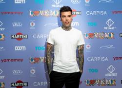 Fedez ancora in ospedale, ricoverato per ulcera sanguinante, intervento chirurgico, escluse dimissioni