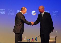 Putin: "Schwab bersaglio militare legittimo, il fondatore del Forum di Davos è un terrorista globalista"