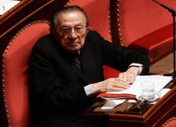 Andreotti nel 2006 sui palestinesi: "Chiunque sarebbe un terrorista dopo 50 anni in un campo di concentramento con i figli senza futuro"; e calò il gelo in Senato - VIDEO