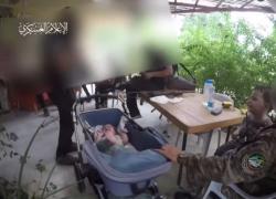 Hamas pubblica VIDEO in cui i miliziani cullano bambini israeliani: "La nostra una guerra etica", Tel Aviv: "Inverificabile, è propaganda" 