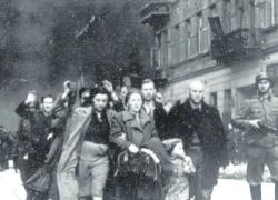 16 ottobre 1943, il rastrellamento del ghetto di Roma: 80 anni dalla deportazione di 1022 ebrei ad Auschwitz, tornarono in 16