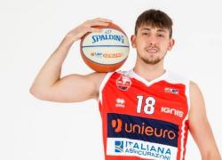 Malore improvviso per Samuel Dilas, morto improvvisamente per trombosi il cestista di 24 anni: giocava in Serie B nel Lumezzane