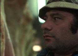 Addio a Burt Young, morto improvvisamente a 83 anni Paulie della saga di “Rocky” con Sylvester Stallone