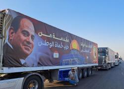Valico di Rafah riaperto e subito richiuso dopo i primi camion di aiuti umanitari per Gaza, Israele ai connazionali: "Via da Egitto e Giordania"