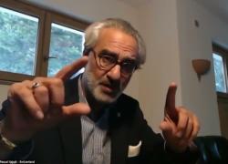 Vaccini Covid, il banchiere svizzero Pascal Najadi: “Hanno avvelenato l’umanità, denunciati alla Procura svizzera WHO, GAVI e WEF per aver inoculato il siero a 5,7 mld di persone” - VIDEO