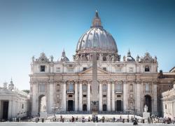 Vaticano,  da oggi tutti potranno candidarsi per un posto di lavoro nella Santa Sede