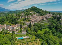 Asolo, fra i borghi più belli d’Italia, raccontato dagli Asolani illustri