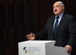 Ucraina, Lukashenko scende in campo: "Grave stallo tra Mosca e Kiev, sediamoci a negoziare"