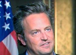Addio a Matthew Perry, morto a 54 anni Chandler di "Friends": annegato dopo un malore improvviso nella jacuzzi