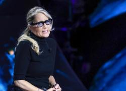 Heather Parisi: "Ad Amici copione da recitare", Mediaset: "Parole inaccettabili, agiremo per vie legali"