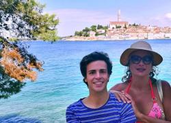 Vladimir Luxuria e il giovane fidanzato Danilo Zanvit Stecher per la prima volta insieme: "Siamo una coppia aperta, ma non ci tradiamo" - GALLERY