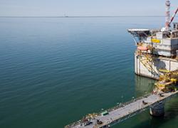 Gas, Blackrock ha la meglio su Vtti e si prende l'Adriatico Lng di Rovigo per € 880mln