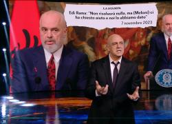 Fratelli di Crozza, monologo: "L'accordo tra Meloni e Edi Rama è nato al mare in Albania, tra un spritz e una nocciolina" - VIDEO