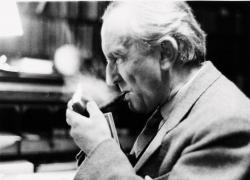 Tolkien di destra, una trovata demenziale e divisiva, che trova sfogo anche nella letteratura