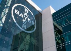 Bayer/Monsanto, maxi multa Usa da 1.5mld per cancro provocato dal diserbante Roundup, stop a sperimentazione di un farmaco anticoagulante: crollo in borsa (-20%), persi 4,6mld di valore di mercato