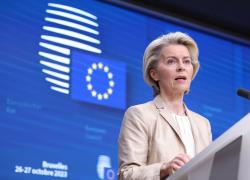 Riforma trattati Ue, eurodeputato Procaccini: "Pericoloso, si crea un superstato europeo che i cittadini non hanno chiesto, poteri concentrati su Bruxelles", il web: "Non firmate o sarà dittatura"