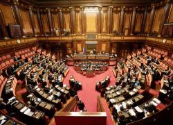 Ddl violenza sulle donne, TESTO e cosa prevede il decreto Roccella di 19 articoli approvato all'unanimità in Senato: dal braccialetto elettronico agli indennizzi alle vittime