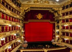 Prima della Scala, biglietti tutti esauriti il 7 dicembre per il Don Carlo con una nuova scenografia
