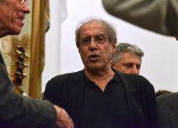 Adriano Celentano riscrive l'Ave Maria: "Prega per noi uomini assassini". Siamo all'assurdo