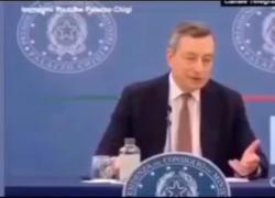 Draghi: "Non ti vaccini, ti ammali, muori e fai morire", Djokovic scoppia a ridere a crepapelle - VIDEO MEME