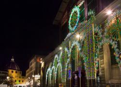 La tradizionale festa di accensione delle luminarie di Natale al Mercato Centrale Firenze 