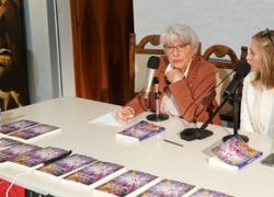 Nonna Giulia Cecchettin presenta un libro, bufera social: “Nell’intervista ride e non ha aspettato i funerali” - VIDEO