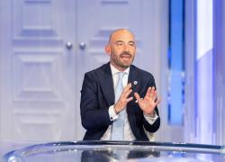 Bassetti attacca Meluzzi: "L'ischemia non colpiva solo i vaccinati contro il Covid?", il Web: "Rifiuto dell'umanità"