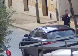 Messina Denaro, arrestata Martina Gentile, la figlia della sua amante: "Conservava i pizzini nascondendoli nel passeggino"
