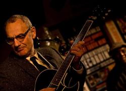 Addio a Jimmy Villotti, morto a 78 anni il chitarrista che lavorò a fianco di Dalla, Guccini e Morandi