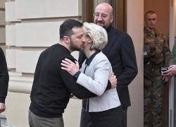 SONDAGGIO: adesione Ucraina all'Unione Europea e futuro di Zelensky a capo del Paese - VOTA