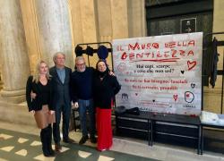 Mercato Centrale Milano e Grandi Stazioni Retail, inaugurato il Muro della Gentilezza per promuovere la solidarietà 