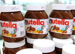 Nutella vegana, al via la versione 100% vegetale “plants based” senza latte: marchio depositato da Ferrero