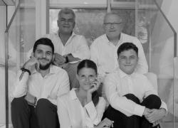 Gianni e Maurizio Dori nominati Cavalieri dell’Ordine al merito della Repubblica Italiana per la loro attività imprenditoriale nel settore moda e lusso