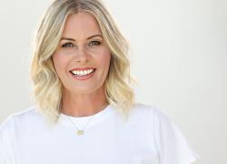 Nicole Eggert, tumore al seno per l'ex star di Baywatch, la scoperta della malattia dopo aumento di 11 kg in 3 mesi