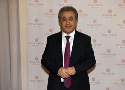 Addio a Franco Romeo, morto il cardiologo dei vip per "turbo cancro". Inutili le cure, aveva 74 anni