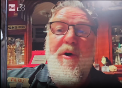 Sanremo 2024, Russell Crowe ospite della terza serata del Festival, l'annuncio da Fiorello: "Al mio segnale scatenate l'inferno" - VIDEO