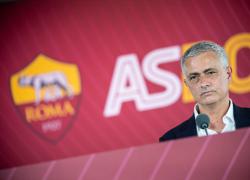 Roma, Jose Mourinho esonerato, decisivo il ko nel posticipo contro il Milan, i Friedkin: "Serve cambiamento immediato"